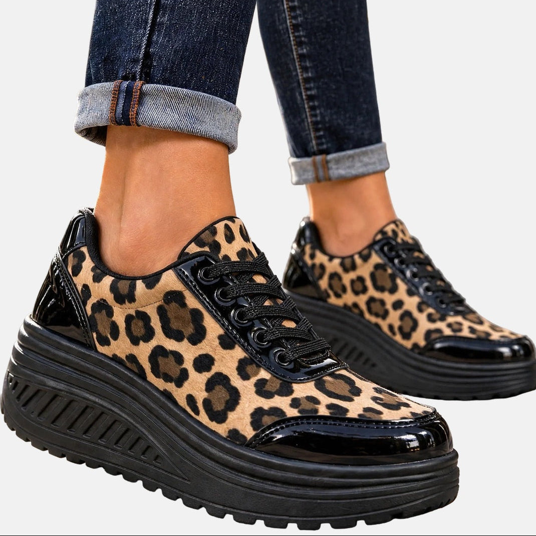 Zapatillas de cuña para mujer con estampado de leopardo y cordones