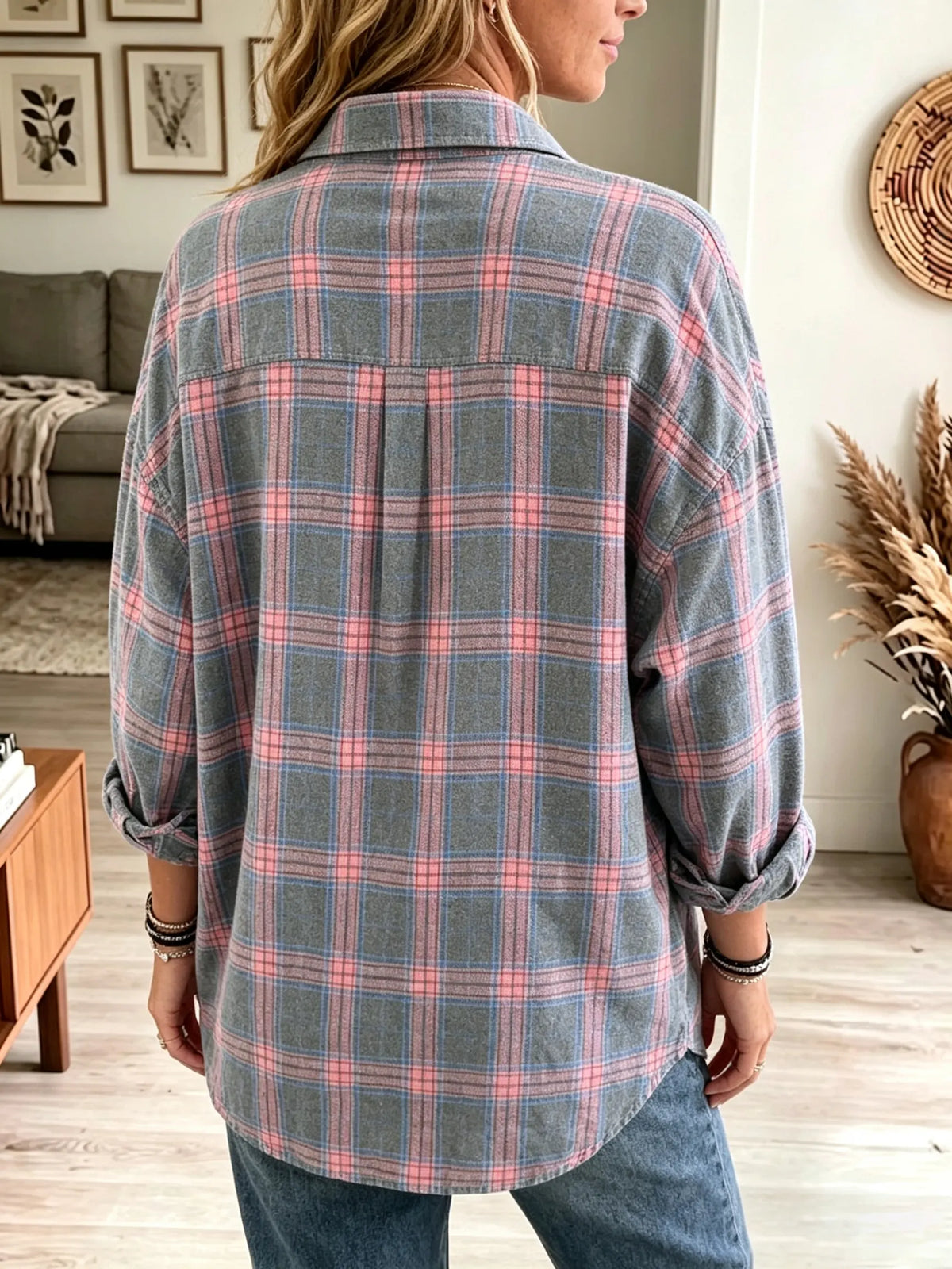 Camisa mujer oversize a cuadros con botones y bolsillos
