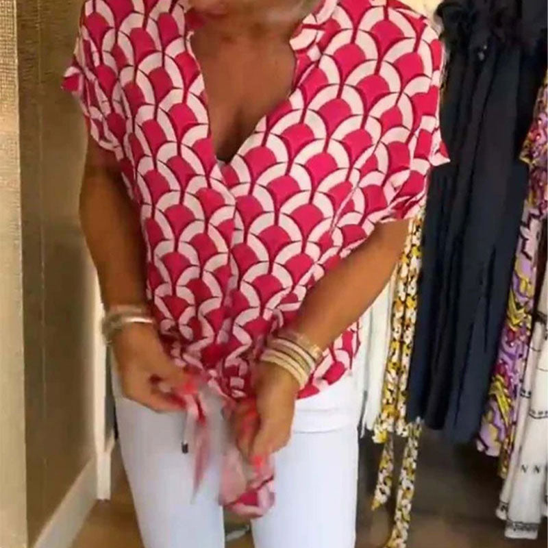 Blusa estampada mujer con cuello en V y mangas cortas
