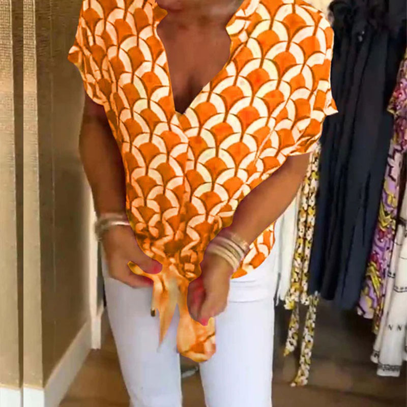 Blusa estampada mujer con cuello en V y mangas cortas
