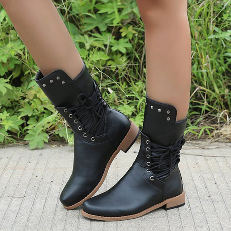 Botines de mujer con cordones, remaches y tacón bajo