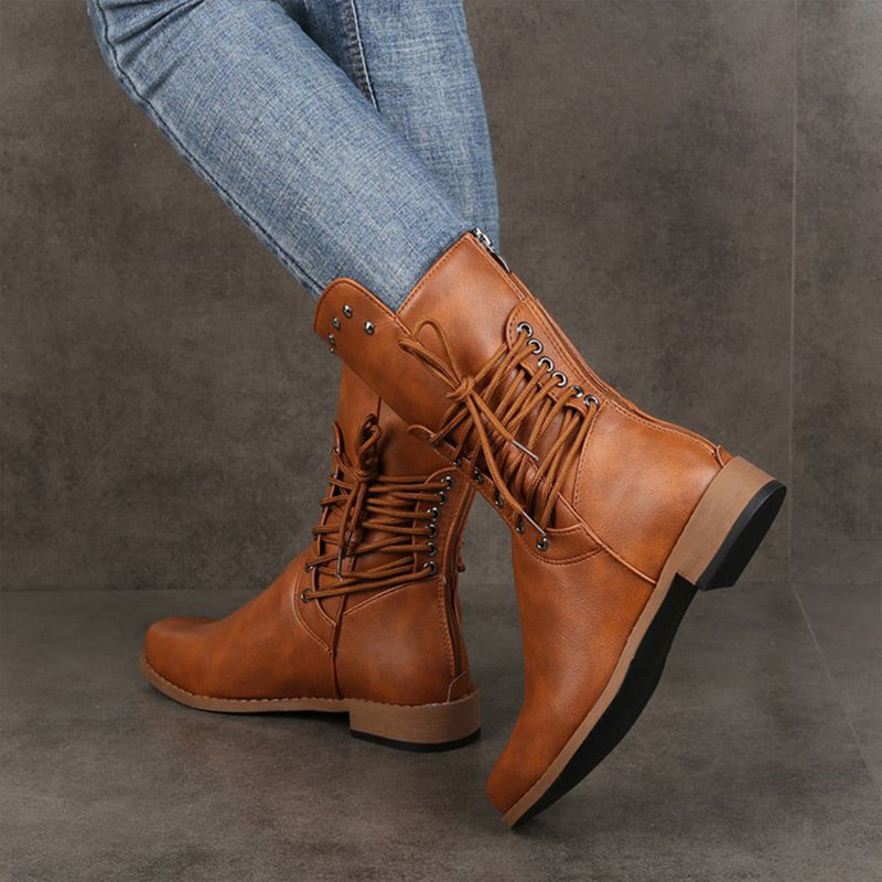 Botines de mujer con cordones, remaches y tacón bajo