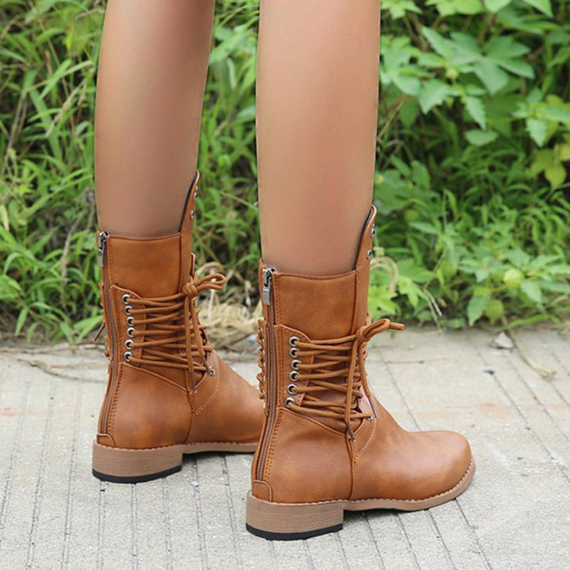 Botines de mujer con cordones, remaches y tacón bajo