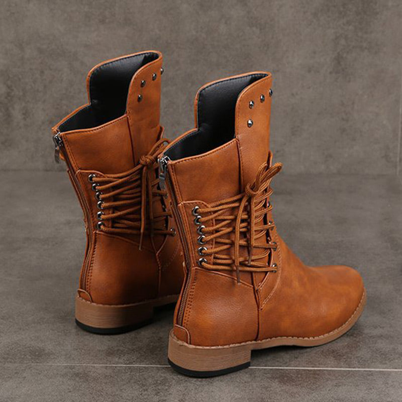 Botines de mujer con cordones, remaches y tacón bajo
