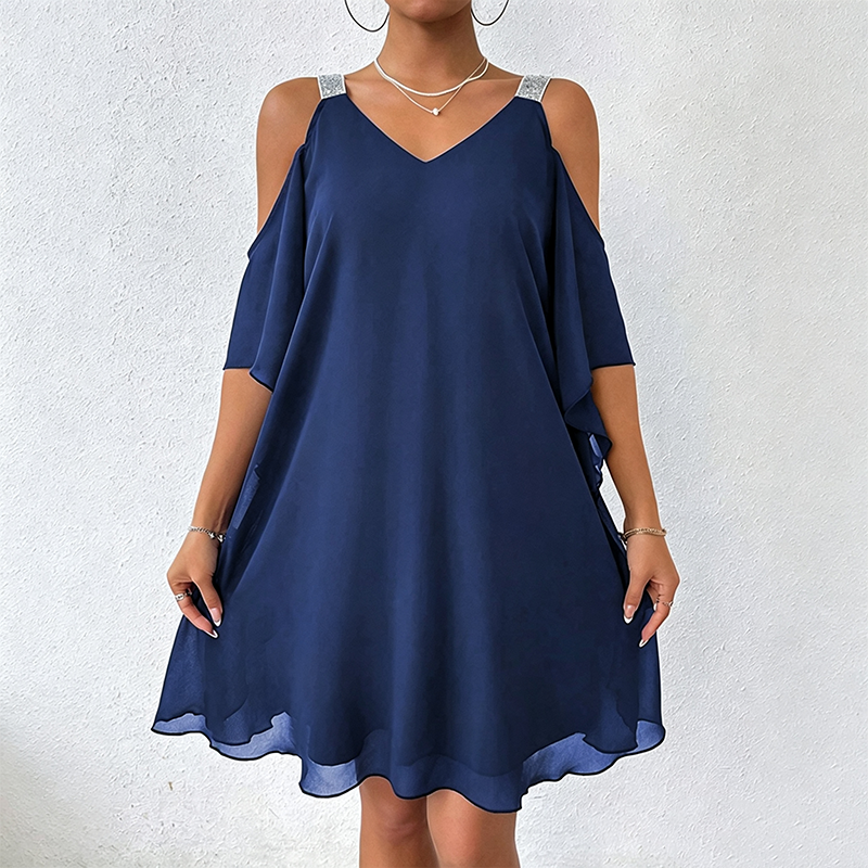 Vestido corto de mujer con hombros descubiertos y tirantes brillantes