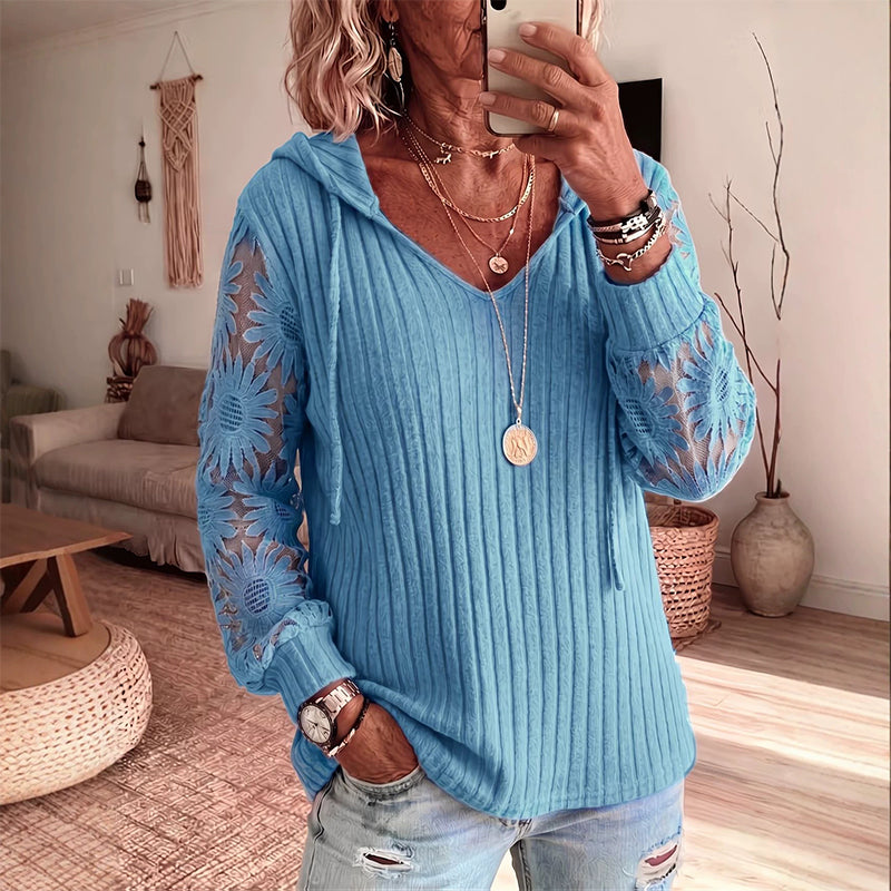 Top mujer con capucha y mangas de encaje floral