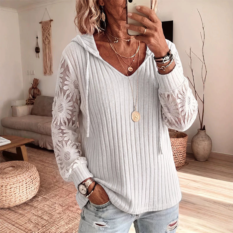 Top mujer con capucha y mangas de encaje floral