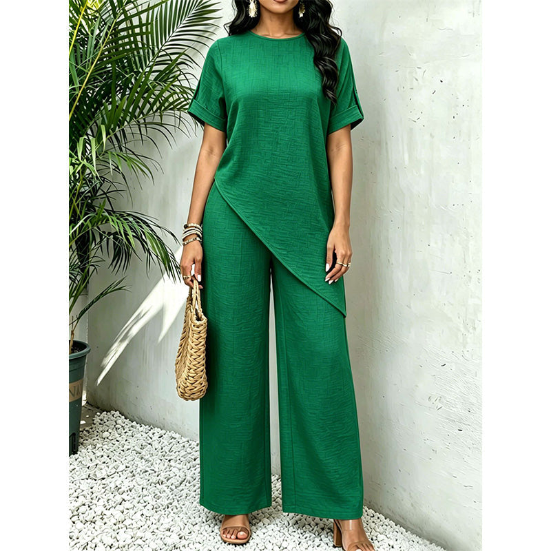 Conjunto de mujer con top asimétrico y pantalón de pernera ancha