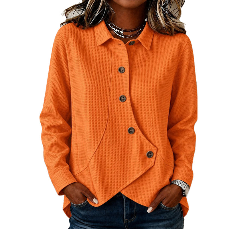 Blusa mujer texturizada con botones y bajo asimétrico