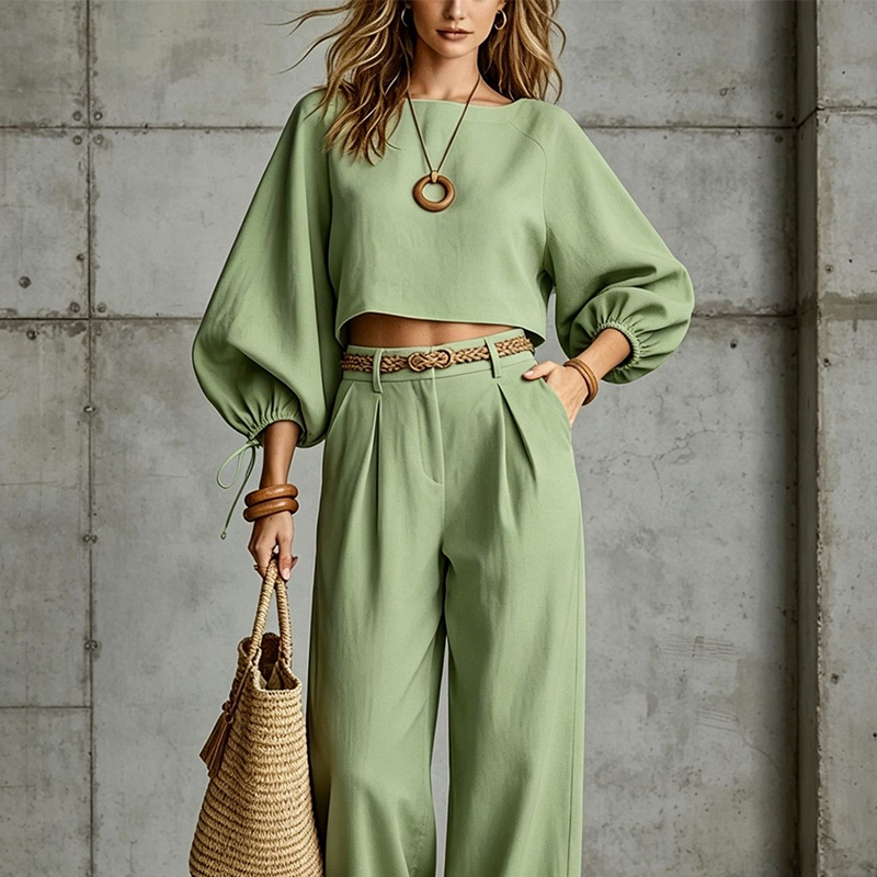 Conjunto de mujer con top corto y pantalón ancho de cintura alta